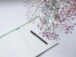 Stift auf einem Kalender